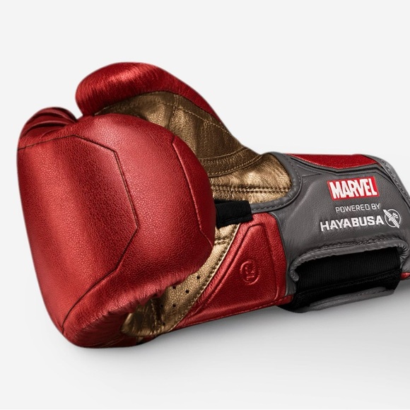 **LIMITED EDITION** Hayabusa X Marvel Iron Man boxing gloves! (16oz) - Picture 5 of 5